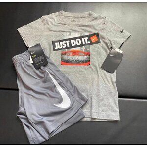 NWT Nike Athletic Set Boys Size 6